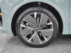 Li Auto L6 Max Smart Refresh Edition - ფოტო 14
