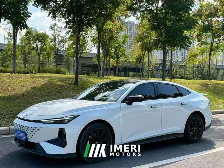 Changan UNI-V 1.5T Premium