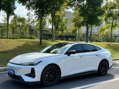 Changan UNI-V 1.5T Premium - ფოტო 1