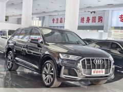 Audi Q7 55 TFSI quattro S line Sport - ფოტო 3