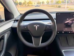 Tesla Model Y Rear-Wheel Drive - ფოტო 11
