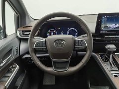 Toyota Gravia 2.5L Hybrid Prestige Plus AWD - ფოტო 11