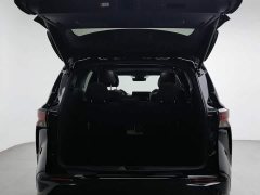 Toyota Gravia 2.5L Hybrid Prestige Plus AWD - ფოტო 16