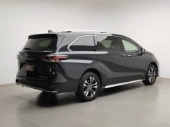 Toyota Gravia 2.5L Hybrid Prestige Plus AWD - ფოტო 2