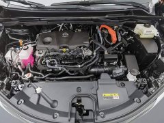 Toyota Gravia 2.5L Hybrid Prestige Plus AWD - ფოტო 6