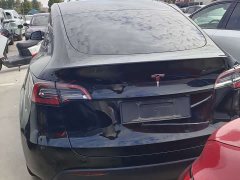 Tesla Model Y Rear-Wheel Drive - ფოტო 8