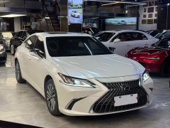 Lexus ES 200 Excellence Edition - ფოტო 2