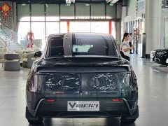 Tesla Model Y Rear-Wheel Drive Launch Edition - ფოტო 8