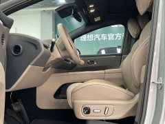 Li Auto i6 Two-Wheel Drive Standard - ფოტო 3