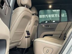Li Auto i6 Two-Wheel Drive Standard - ფოტო 4
