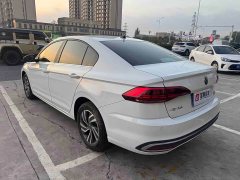 Volkswagen Bora 200TSI DSG Comfort Navigation Edition - ფოტო 6