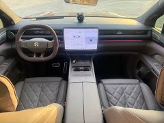NIO ES8 Five-Seat Executive Luxury Edition - ფოტო 10