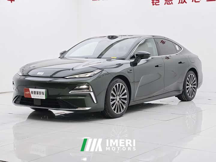 Geely Galaxy Starship 8 130km EM-P Starship Edition