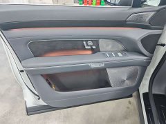NIO ES8 Six-Seat Executive Signature Edition - ფოტო 13