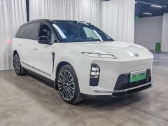 NIO ES8 Six-Seat Executive Signature Edition - ფოტო 3