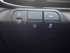 Hyundai Elantra 1.5L CVT Luxury - ფოტო 11