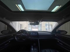 Hyundai Elantra 1.5L CVT Luxury - ფოტო 18