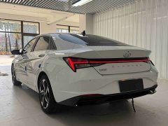 Hyundai Elantra 1.5L CVT Luxury - ფოტო 4