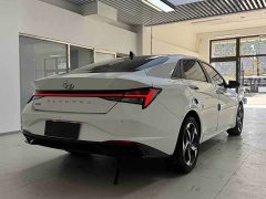Hyundai Elantra 1.5L CVT Luxury - ფოტო 6