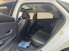 Hyundai Elantra 1.5L CVT Luxury - ფოტო 8