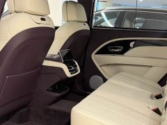 Bentley Bentayga 4.0T V8 Long Wheelbase - ფოტო 8