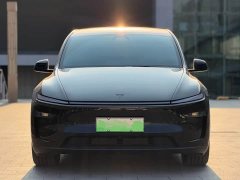 Tesla Model Y L Long Range All-Wheel Drive - ფოტო 2