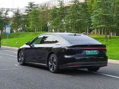 NIO ET7 100kWh Launch Edition - ფოტო 9