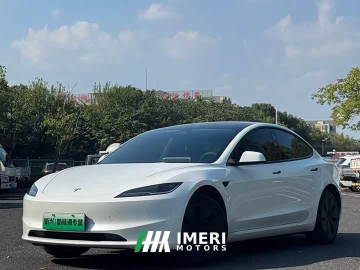 Tesla Model 3 Rear-Wheel Drive