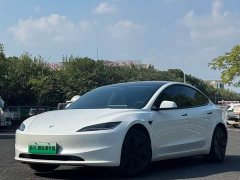 Tesla Model 3 Rear-Wheel Drive - ფოტო 1