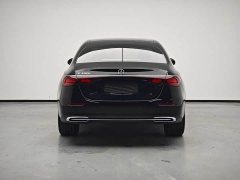 Mercedes-Benz E-Class E 300 L Luxury - photo 11
