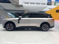 Lynk & Co 900 2.0T Ultra 6-Seater - ფოტო 6