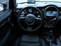 BMW MINI Facelift 1.5T COOPER Artist 5-door version - ფოტო 18