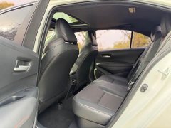 Toyota Corolla Hybrid 1.8H E-CVT Sport - ფოტო 8