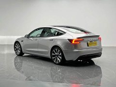 Tesla Model 3 Rear-Wheel Drive - ფოტო 4