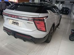 HiPhi X Flagship 6-Seater - photo 6