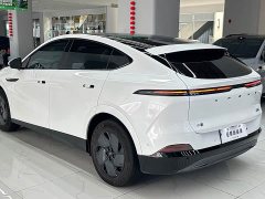 XPeng G6 625 Long Range Max Flagship - ფოტო 9