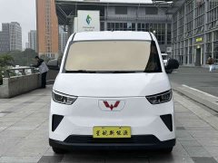 Wuling Yangguang 300km Comfort Passenger Van 75kW - ფოტო 2