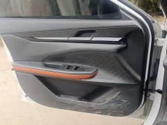 Changan UNI-V iDD 1.5T iDD 113km Smart Cool Edition - ფოტო 7