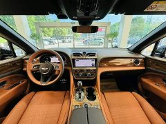 Bentley Bentayga 4.0T V8 Long Wheelbase Elegance Edition - ფოტო 5