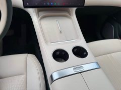 Xiaomi YU7 Four-Wheel Drive Max Edition - ფოტო 9