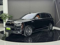 AITO M8 Pure Electric Max 5-Seater Long Range Version (192-Channel LiDAR) - ფოტო 1