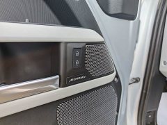Land Rover Defender 110 3.0T P400 XS - ფოტო 11