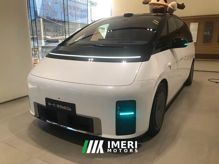 Li Auto MEGA Home