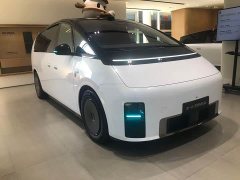 Li Auto MEGA Home - ფოტო 3