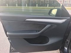 Tesla Model Y Rear-Wheel Drive - ფოტო 4