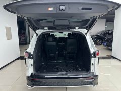 Toyota Grevias 2.5L Hybrid Premium Plus Edition - ფოტო 9