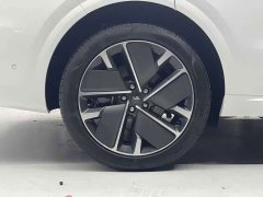 Li Auto L6 Max Smart Refresh Edition - ფოტო 14