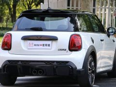 BMW MINI Facelift 2.0T COOPER S Racer - ფოტო 4