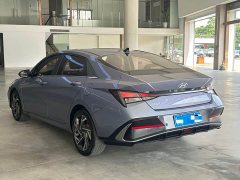 Hyundai Elantra 1.5L CVT GLX Elite - ფოტო 10