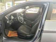 Hyundai Elantra 1.5L CVT GLX Elite - ფოტო 4